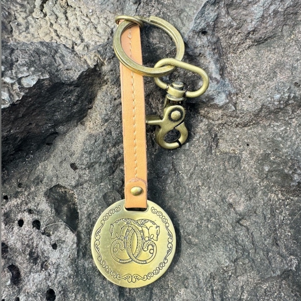 Sharif 1827 Medallion Keychain Leather Strap Brass Hardware NWOT No Callouts